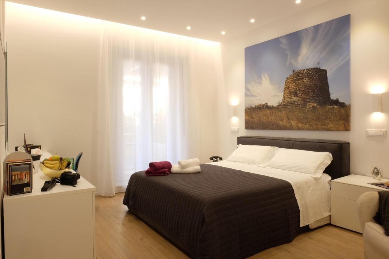 Spacious House In The Heart Of Cagliari With Terrace Villa Luaran gambar