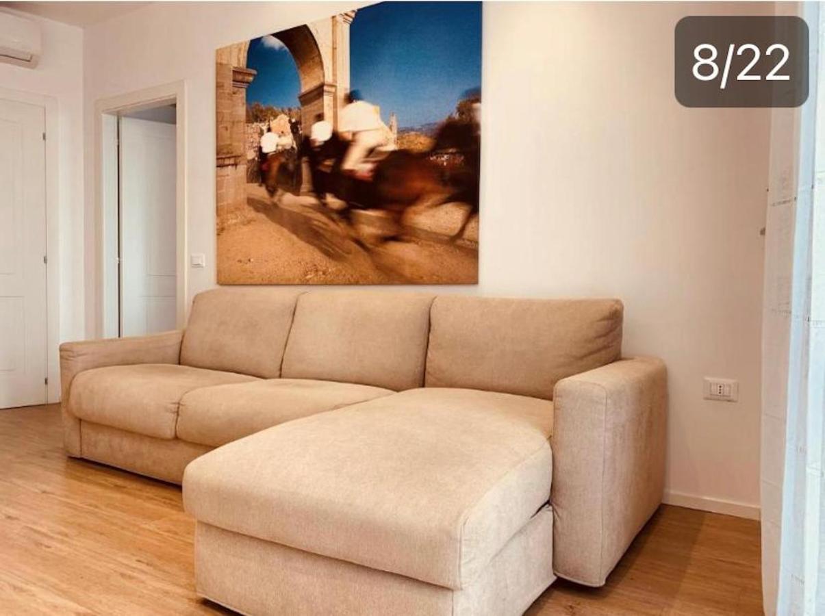 Spacious House In The Heart Of Cagliari With Terrace Villa Luaran gambar