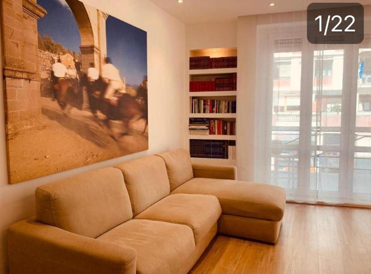 Spacious House In The Heart Of Cagliari With Terrace Villa Luaran gambar
