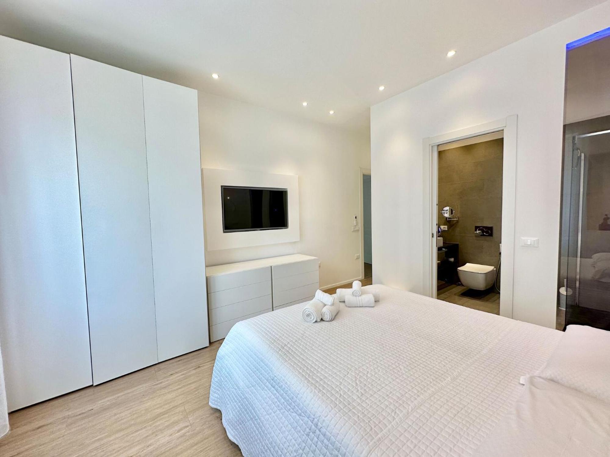 Spacious House In The Heart Of Cagliari With Terrace Villa Luaran gambar